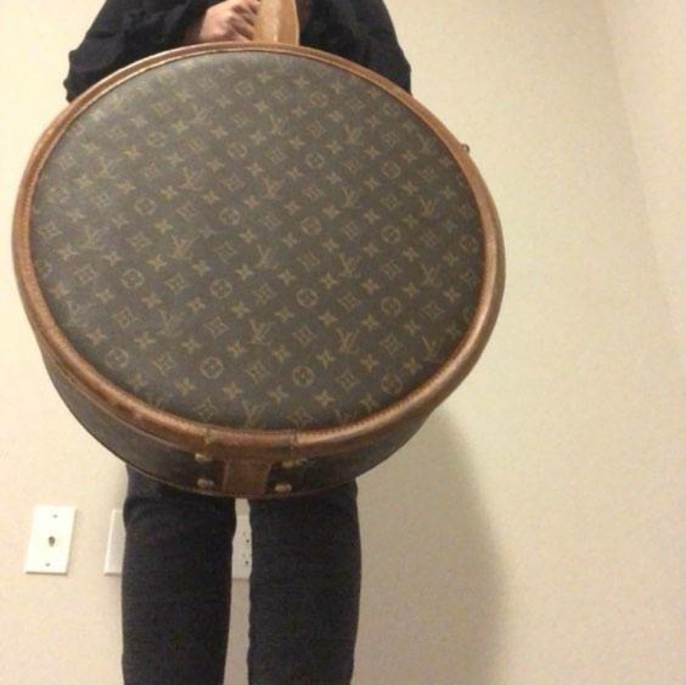 Vintage Louis Vuitton round travel bag - Picture 2 of 9